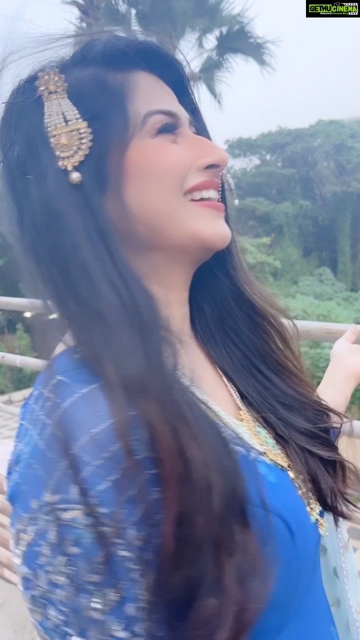 Saba Khan Instagram - Vibe 🍀 . . . . #sabakhan #positivevibes #happiness