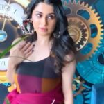 Saba Khan Instagram - Blow My Mind Every Time You Come Around Round Round Bas Teri Hi Baatein Karta Poora Town Town Town . @mxtakatak Shoot managed by - Tags : @msmodelingcompany @themohitnazkani @satyam.studios . . #sabakhan