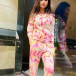 Saba Khan Instagram - The less you give a dam the happier you will be 😘 . . Outfit- @sallu_store_ . . #sabakhan #happiness