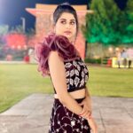 Saba Khan Instagram - Elegance is the only beauty that never fades ❤️ . . Outfit & jewellery - @shivayu_official Mua - @rj_makover 📸 - @stylebysugandhasood . #sabakhan #aboutlastnight