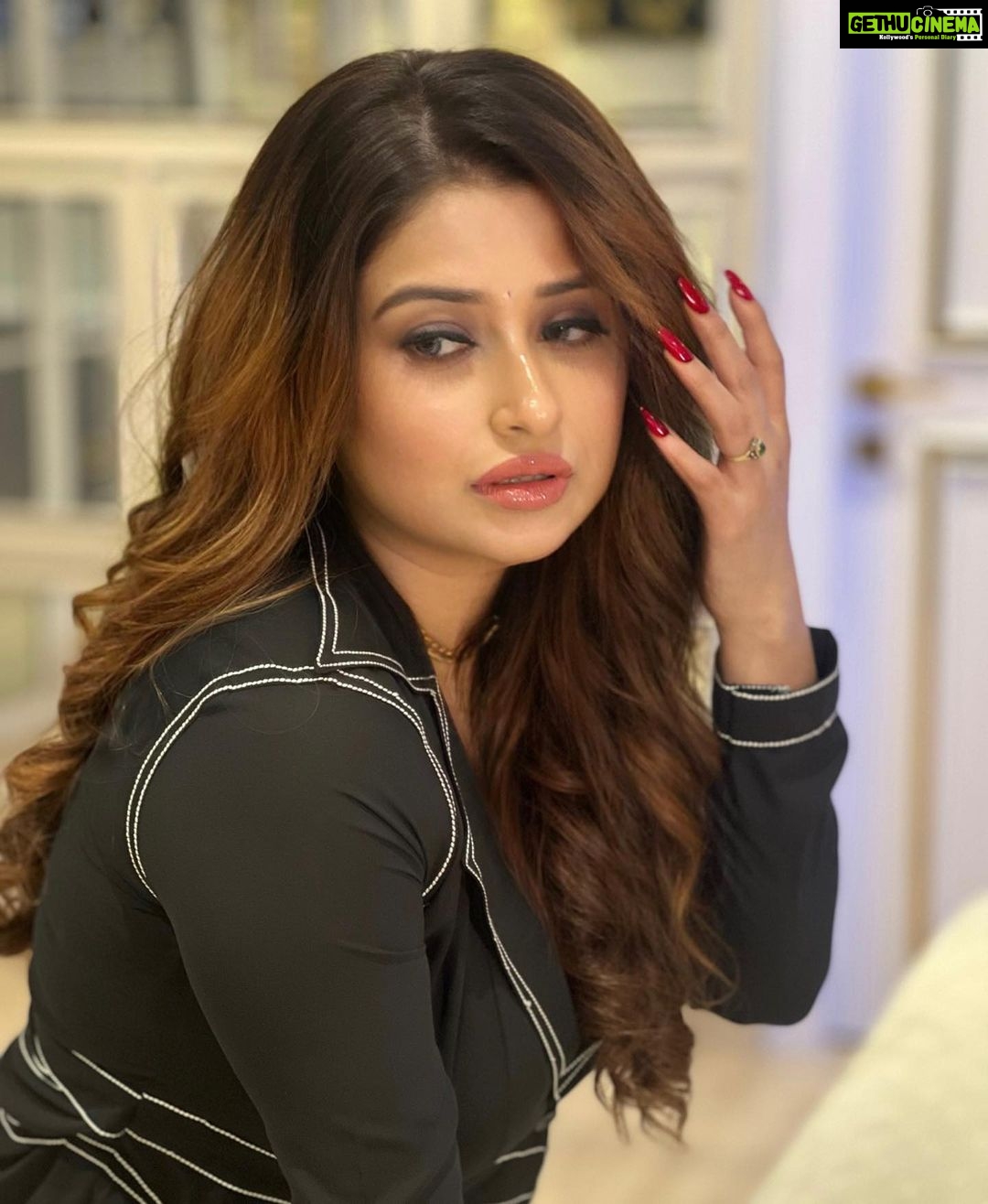 Saba Khan Instagram - When you have a dream, you've got to grab it and never let go .. . . #sabakhan #love #gratitude