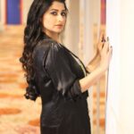 Saba Khan Instagram - If you are searching for that one person that will change your life, take a look in the mirror 🪞 . Outfit - @niira_by_as . . #sabakhan