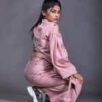 Saba Khan Instagram - I was not made to be subtle 💗 . Outfit- @shreyaagarwallabel Mua - @ramanz_makeup_art @brightred_hairstylist 📸 @manish.picture #sabakhan