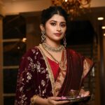 Saba Khan Instagram - Happy Diwali 🪔 . . Outfit | Jewellery- @deeptichaudharysaini & @ddeepraa #sabakhan #diwali #happydiwali