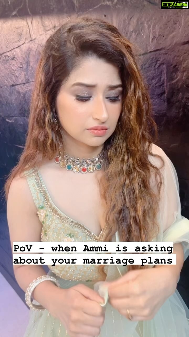Saba Khan Instagram - Feeling kab ayegi ? . . . #sabakhan #trendingreels #tends #beauty #love