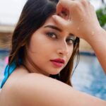 Saba Khan Instagram - Jump in n lose yourself ❤️ . . Styled by - @nottyaisha 📸 - @saifcreations Location- @ramadaplazajuhu . . #sabakhan #pool #peace #gratitude