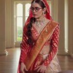 Sana Sayyad Instagram - Bahu dekhi hogi anek, lekin yeh wali hai itni extraordinary ki usse yaad rakhega insaan har ek! Dekhiye #SpyBahu, 14th March se, Mon-Fri raat 9 baje, sirf #Colors par. @sana_sayyad29 @sehban_azim @ashviniyardi @viniyardfilms
