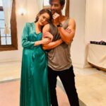 Sana Sayyad Instagram - One month already 🥺❤️ They say Time flies when you’re in the place you’re meant to be , I couldn’t agree more . Thankyouuu @sehban_azim for being a lovely human being , for uplifting my spirit , for being a supportive costar .Thankyou @ashviniyardi for giving me sejal . Thankyou @shashank429 @abhishek28dop @hrishidp and the entire team for making this happen . Only love and gratitude in my heart for #spybahu ❤️🥺