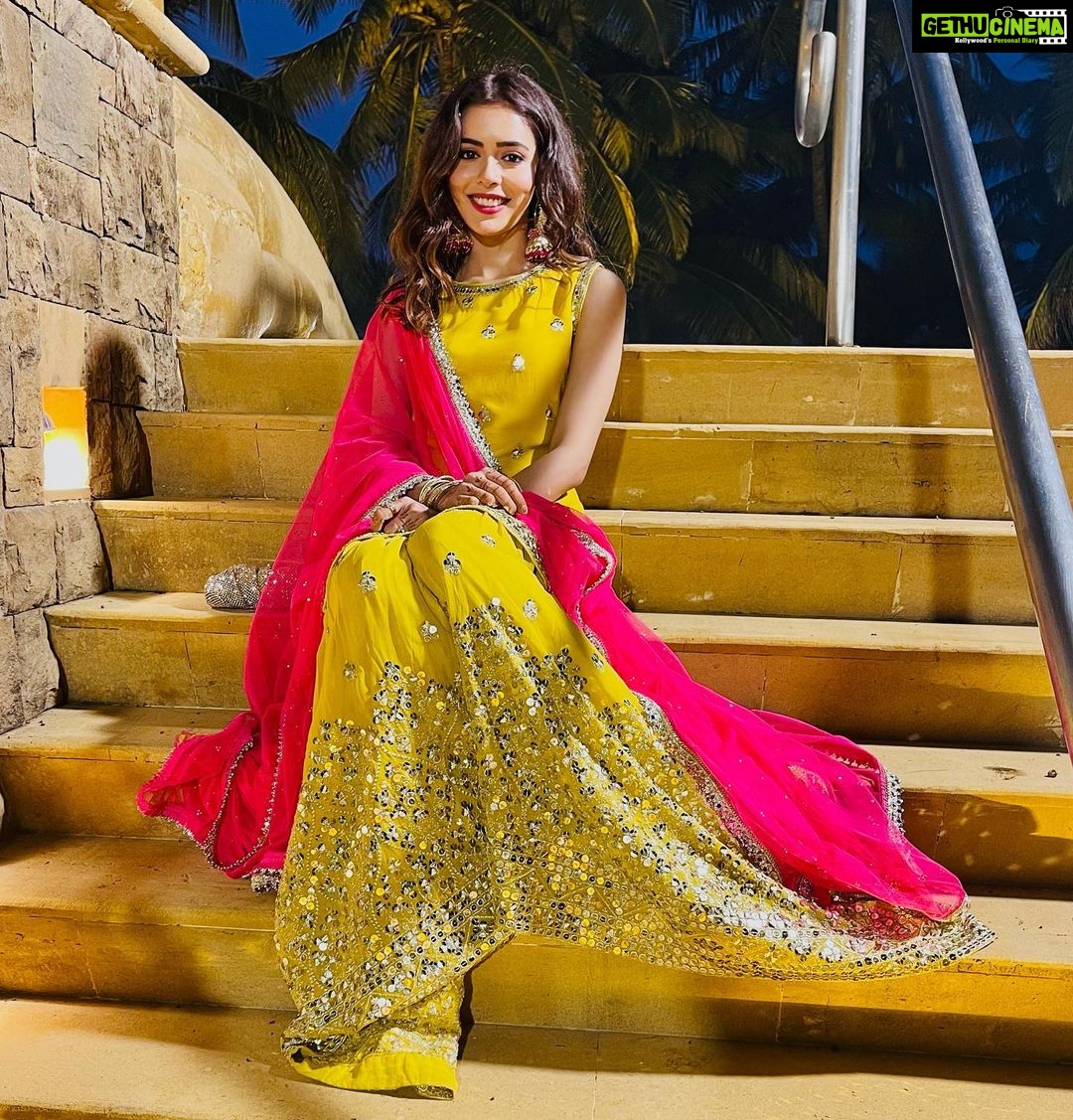 Sana Sayyad Instagram - Rocking my ethnicity in @neerusindia 💫