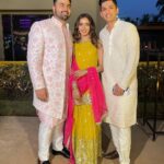 Sana Sayyad Instagram - Mere yaar ki shaadi hai 💃🏻 can’t believe our chammiya is getting married 🥺🧿 this chap deserves all the love in the world❤️ #chammiyakishaadi