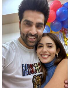 Sana Sayyad Instagram - Now go burn the dance floors 😆 & comments section all you #divyadrishti #drikshit #sanvik fans 🔥🔥❤️ @sana_sayyad29 #birthdaypics #adhvikmahajan #adhvikians #sanasayyad #bff #blessed #gratitude