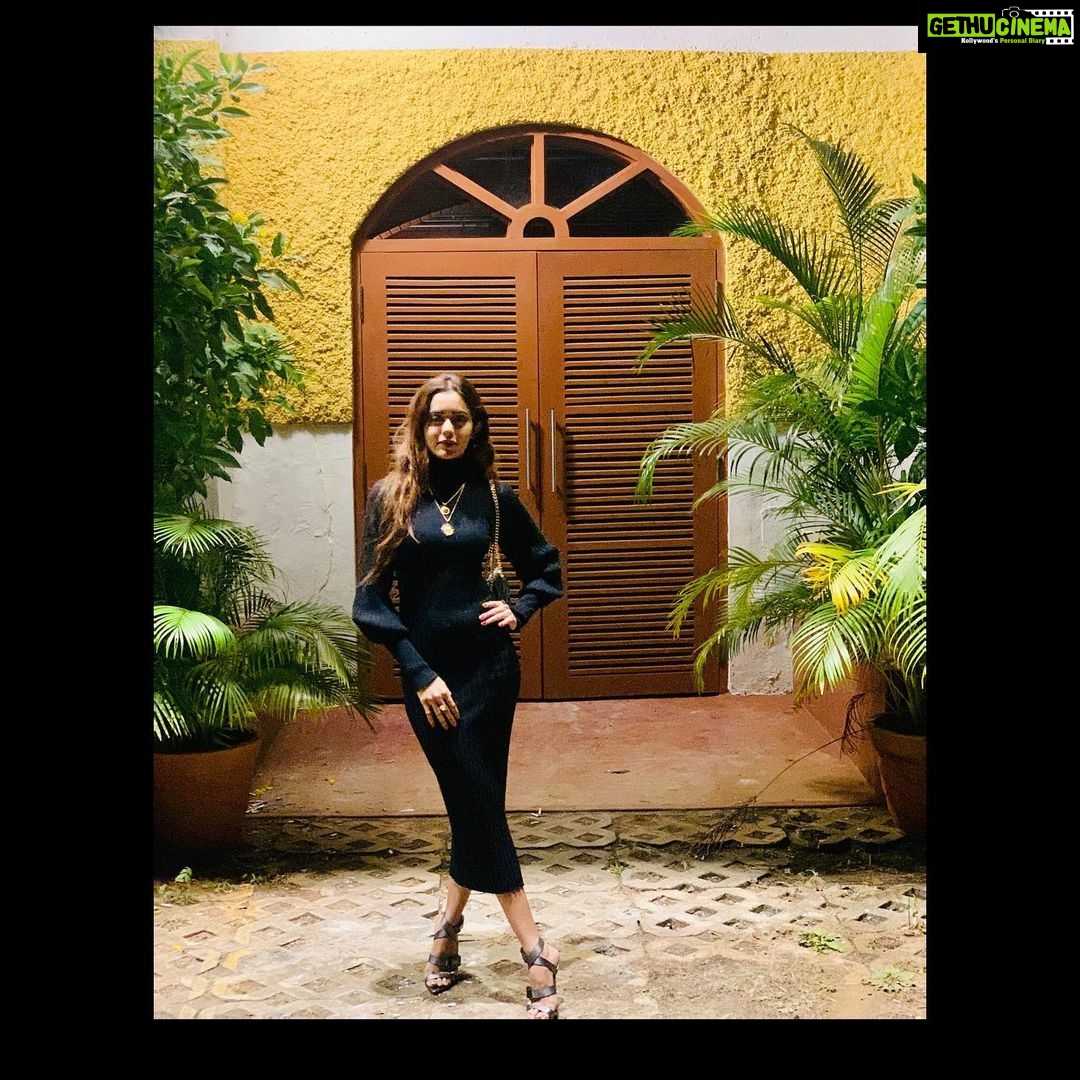 Sana Sayyad Instagram - Kaafi zyada top light 💡 🌑