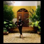Sana Sayyad Instagram - She acts like summer and walks like rain ☔️