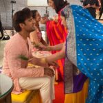 Sana Sayyad Instagram - Happiness is getting married to someone you’re in love with 😍 #soruv ki haldi 🌝😁 #lockdownkilovestory