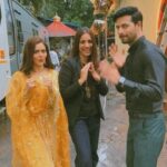 Sana Sayyad Instagram - Here’s Lakadbagga and chashmish chachhu with our beautiful and talented boss lady @ashviniyardi Thankyou for everything. Keep watching. There’s more to come.