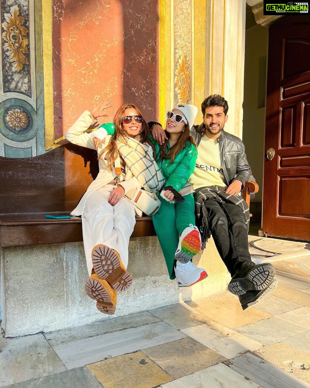 Sana Sayyad Instagram - Just Us Chilling Together ♥️♥️ . . . . . 👗:- @wanderlustbysahiba . #turkey🇹🇷 #istanbul #diaries #nehaadhvikmahajan #adhvikmahajan #sanasayyad #imaadshamsi İstanbul Turkey