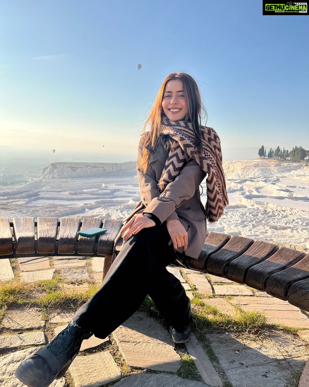 Sana Sayyad Instagram - Trust the magic of new beginnings ❤️💫
