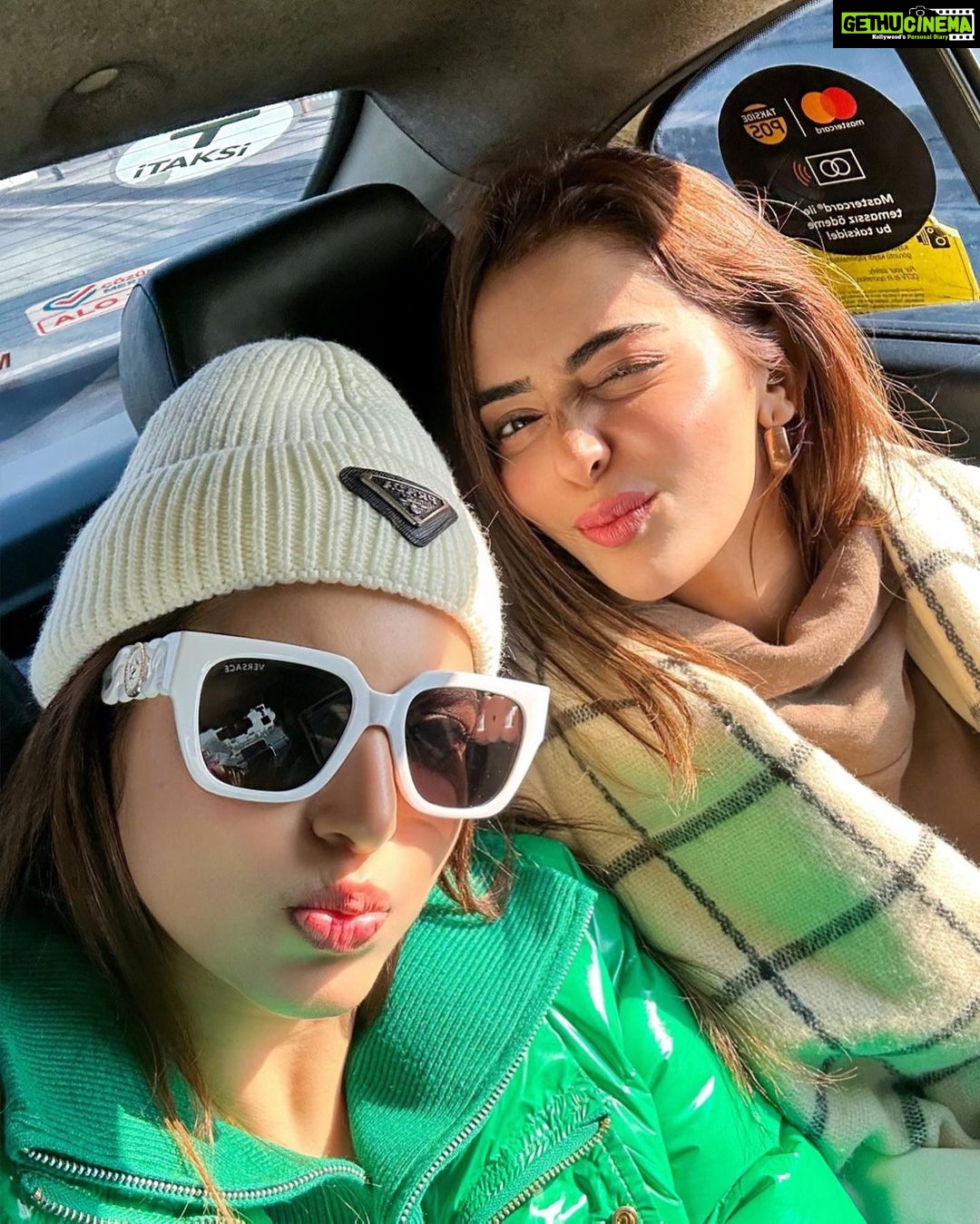 Sana Sayyad Instagram - Just Us Chilling Together ♥️♥️ . . . . . 👗:- @wanderlustbysahiba . #turkey🇹🇷 #istanbul #diaries #nehaadhvikmahajan #adhvikmahajan #sanasayyad #imaadshamsi İstanbul Turkey