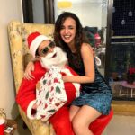 Sanaya Irani Instagram - Looks like this year Santa 🎅 gave me 3 million hearts to cherish. Thank you for all the love ❤️❤️. Always grateful 🙏. #3million