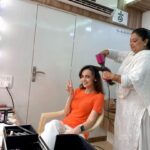 Sanaya Irani Instagram - Caught your eye on something exciting?! Yess looks fascinating doesn’t it .. it’s here the solution to our baby hair 🥰 The best gift this season for our mothers. Let’s celebrate Mother’s Day with Dyson #DysonSupersonic #dysonhair @dyson_india