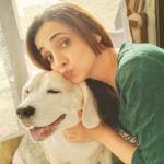Sanaya Irani Instagram - My all-day buddy Vivo T1 44W kept me company all through my tasks on a busy day. With its 44W flash charging, in just 10 minutes of charge it's ready to roll. I'm ready to live the Turbo Life, are you? Get it on @flipkart #GetSetTurbo @vivo_india