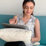 Sanaya Irani Instagram - Its time to get on a shopping spree. The @tatacliq #CLiQathon sale is on and they have upto 85% off on top fashion and electronics brands. The sale ends 11th April, rush now! Go shop now and thank me later. #CLiQathonSale #CLiQathonRush #sale #summersale #electronicssale #fashionsale