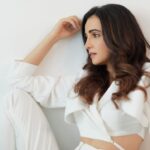 Sanaya Irani Instagram - Picking the good profile… 😉 Clicked by @ayushdas Make up @malcolm_m_fernandes Hair @shab_qureshi786 Stylist @nakhrevakhre
