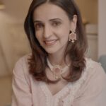 Sanaya Irani Instagram - Eid Mubarak 🌙. Love, happiness and prosperity to all.