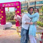 Sanaya Irani Instagram - Happy Holi everyone 😃😃😃. @itsmohitsehgal @sakshi0801 @iakshaydogra @iridhidogra @hegdeg @meiyangchang @additemalik @mohitmalik1113 @lata_sreedhar.