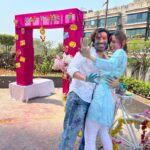 Sanaya Irani Instagram - Happy Holi everyone 😃😃😃. @itsmohitsehgal @sakshi0801 @iakshaydogra @iridhidogra @hegdeg @meiyangchang @additemalik @mohitmalik1113 @lata_sreedhar.