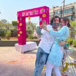 Sanaya Irani Instagram - Happy Holi everyone 😃😃😃. @itsmohitsehgal @sakshi0801 @iakshaydogra @iridhidogra @hegdeg @meiyangchang @additemalik @mohitmalik1113 @lata_sreedhar.