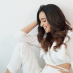 Sanaya Irani Instagram - Picking the good profile… 😉 Clicked by @ayushdas Make up @malcolm_m_fernandes Hair @shab_qureshi786 Stylist @nakhrevakhre