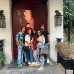 Sanaya Irani Instagram - Brunch with the bunch 😊😊. @mahajankinshuk17 @sumitsoni2601 @divyakmahajan @barmecharitu @itsmohitsehgal 🤗🤗