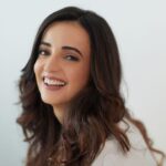 Sanaya Irani Instagram - Adding a little white to Christmas season 🎄 ❄️ ⛄️. Clicked by @ayushdas Make up @malcolm_m_fernandes Hair @shab_qureshi786 Stylist @nakhrevakhre Asst stylist @fusionandfashion07