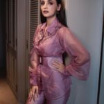 Sanaya Irani Instagram - Ready steady and go for #byinviteonlys2 today at 7:30 pm on YouTube and on Zoom. Don’t forget to watch 😊. Clicked by @ravii_dixit Wearing @dheeru.taneja Make up @malcolm_m_fernandes Hair @shab_qureshi786