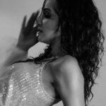 Sanaya Irani Instagram - This photo session costed be 250 calories. Was happy to lose it. #scrl #OnlyCCnoBC #SanayaIrani @scrlgallery Mumbai - मुंबई
