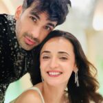 Sanaya Irani Instagram - US ❤️❤️❤️ Thanks @tansworld for the awesome click 😊