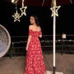 Sanaya Irani Instagram – Throwing back to starry nights ⭐️ 🌟, only cause the days are sooooo hotttt 🥵🙄.