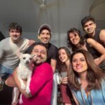 Sanaya Irani Instagram - Indoor wali holi with the homies 😃😃. @itsmohitsehgal @iakshaydogra @sakshi0801 @iridhidogra @barunsobti_says @hegdeg . Pashuuuu,sifu @zeeniawadia @aabhaasmehta we missed u 🤗🤗