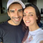 Sanaya Irani Instagram - Happy Holi everyone 😃😃. This year is a different kind of holi, let’s stay indoors and be safe 😊. @itsmohitsehgal #healthfirst