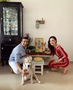 Sanaya Irani Instagram - Navroze Mubarak ❤️❤️. From us to you 🤗🤗. @itsmohitsehgal #chiefiranisehgal #lifeisbeautiful