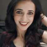 Sanaya Irani Instagram - I needed a slight change this year. So what's better than a hair transformation? Got this latest trendy Red Cherie hair color by the best trendsetter @lorealpro 😍 Love the colour, just like I wanted it - subtle yet powerful! Thank you @vaishakhi_haria @vipulchudasamaofficial & @shwetasahni.pro for this amazing makeover and of course the fun launch. Guys, go bold or subtle just go red! I am obsessed with this hair colour right now! Trust me, just go for it, you won't regret it! ❤️ #lorealprofindia #redcherie @lorealpro @lorealpro_education_india