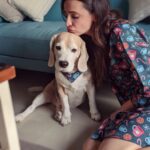 Sanaya Irani Instagram - Making the most of what I got 😊😊 and I got this cutieeee in lockdown 🥰🥰. #chiefiranisehgal #lifeinlockdown. Twinning in @snoozeinvanilla