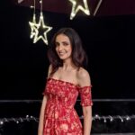 Sanaya Irani Instagram - Throwing back to starry nights ⭐️ 🌟, only cause the days are sooooo hotttt 🥵🙄.