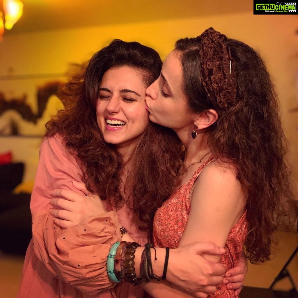 Sanaya Irani Instagram - Happy birthday my beautiful friend, personal stylist and also sometimes hairdresser 😉 @iridhidogra .From just being my friends sister to now being my w(h)ining partner we have come a long way 😁. Thank you for always being there when I make those last minute calls on what to wear and thank you for literally styling an entire shoot of mine and waving goodbye to me as if your sending me off to prom. Thank you for all those encouraging words when life doesn’t seem too upbeat. From walking to talking to w(h)ining to all those spiritual chats looks like we have covered it all. So here is my birthday wish for you. May all your coming years be filled with happiness, positive energies, success and may u always be surrounded by people who do for you what you do for us.You once told me to BELIEVE IN THE MAGIC, so here’s showering some of that magic on to you (and maybe one day we will just wake up with great hair 😉).🥂 to a year filled with all this and ofcorse lots of good food 🤤and a great matabolism. P.S. HBD #speechless (I just had to do this 🤣)