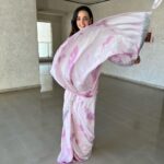 Sanaya Irani Instagram - The struggle is real 🙄🙄.