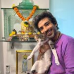Sanaya Irani Instagram - Happy #navratri and #gudipadwa to everyone 🙏🕯 Miss you #chiefiranisehgal ❤️ #gusiranisehgal ❤️