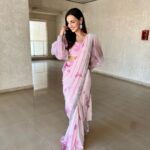 Sanaya Irani Instagram - Feeling pretty in pink for YAAR KI SHAADI 😊😊🥳😌. #dalniktake2 ❤️