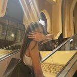 Sanaya Pithawalla Instagram - Day out in dubai with the sister ♥️ Thank you for showing me around @manasij02 🤗 Dubai Mall
