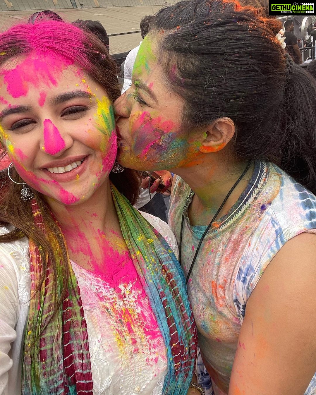 Sanaya Pithawalla Instagram - Bura na Mano holi hain ๐๐๐งก๐๐